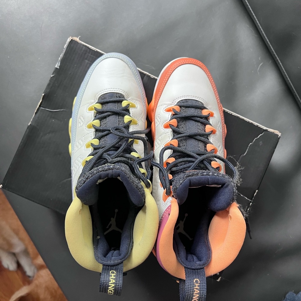 Air Jordan Retro women’s sneakers - Picture 8 of 9
